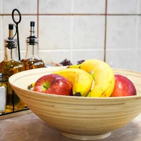 Stefanos Apartment *